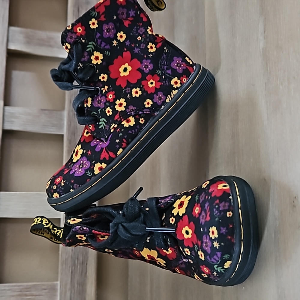 💐 Doc Martens 7C